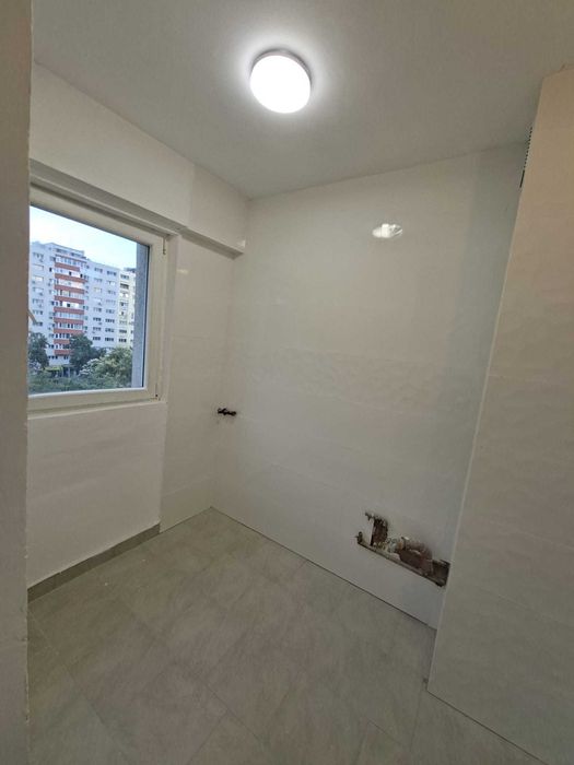 Garsoniera in bloc de apartamentele Petre Ispirescu str. Barca et 5/10