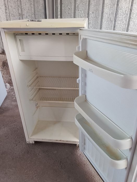 Холодильник рабочий