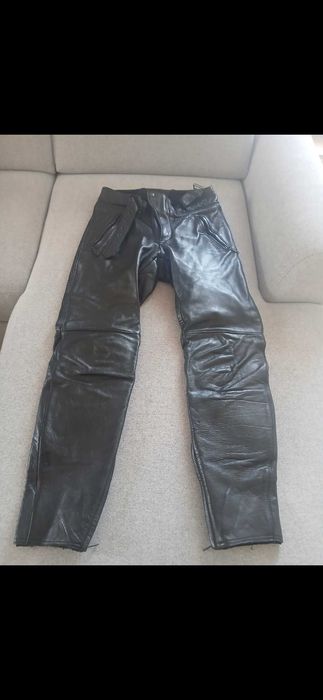 Pantaloni motociclism