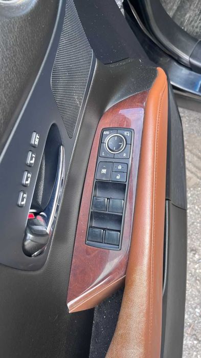 Продам Lexus RX 350