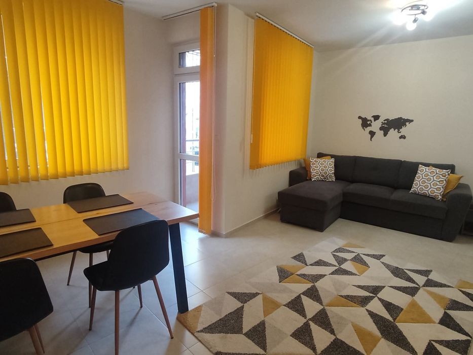 Двустаен Апартамент ”Мони” в старата част на Поморие