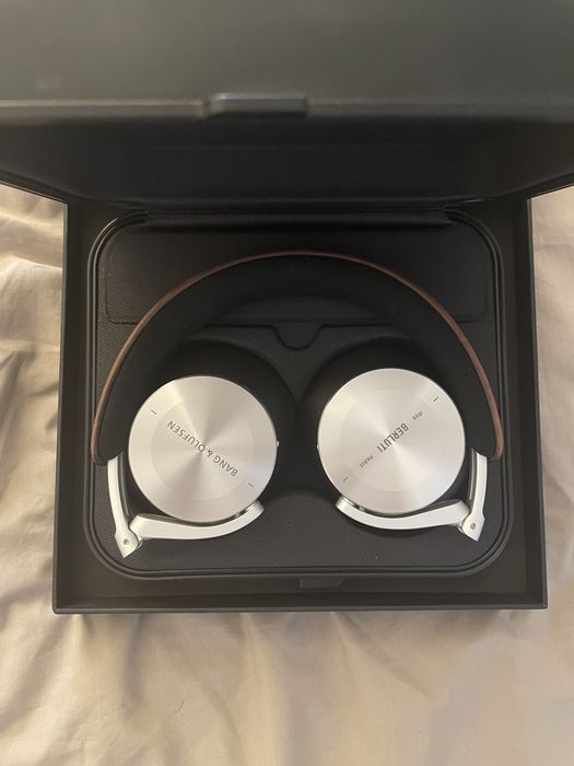 Casti wireless Bang & Olufsen H95 - Berluti edition