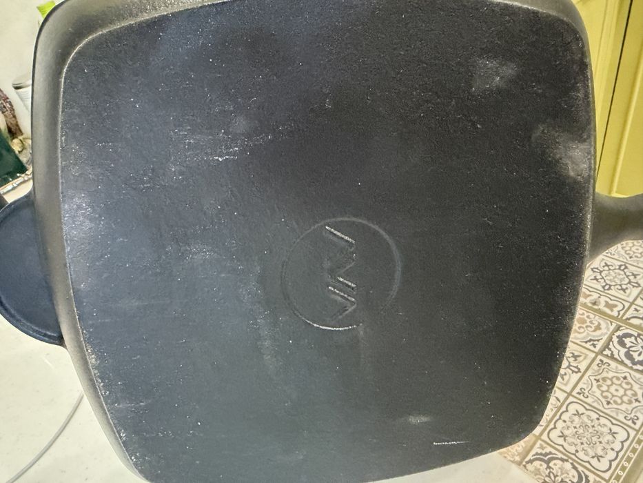 Сковорода чугунная