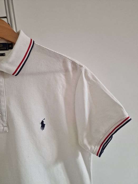 Страхотна мъжка тениска POLO RALPH LAUREN размер M
LAUREN размер М, без забележки като нова,
размери 54см е подгръдната и 70см e
дължината, цена 30€