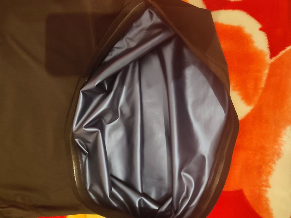 Продам костюм Tomyris