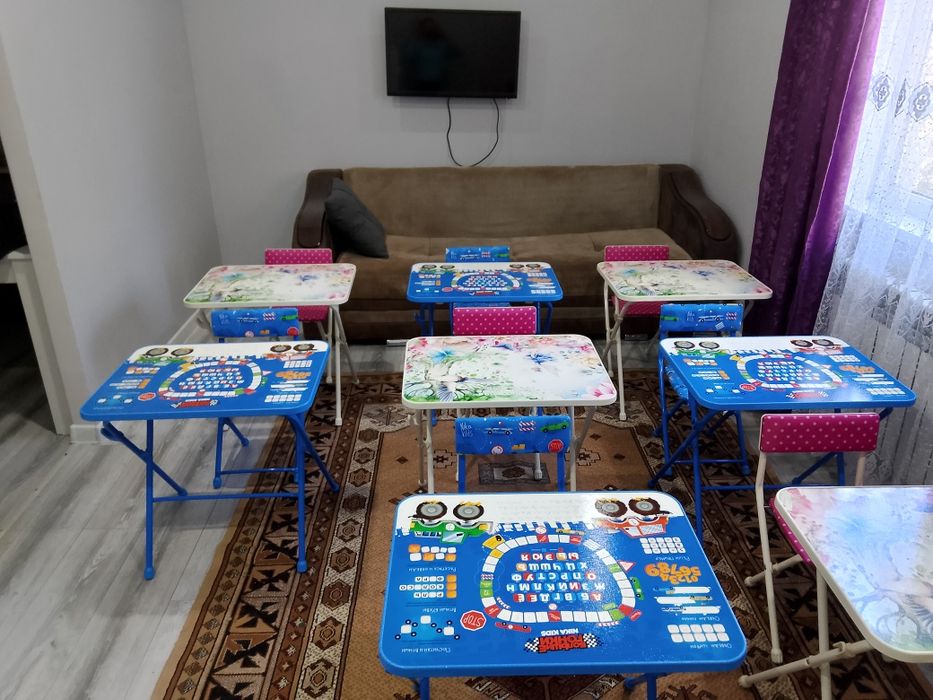 Продам 8 парт, доску меловую/маркерную