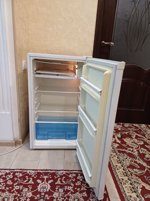 Продам однокамерный холодильник. Могу доставить