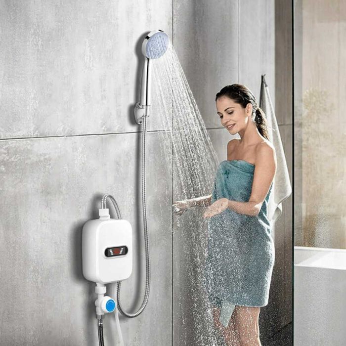 Проточен термостатичен бойлер за топла вода с душ слушалка и регулатор