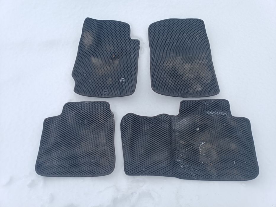 Продам Ева коврики Камри 40