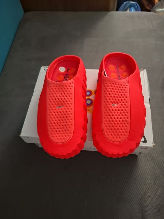 Papuci nike mind solar red marimea 44