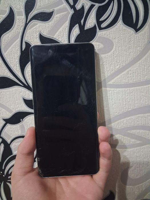 600 000 ming som ishlaydi bemalol faqat oyna va orqasi singa