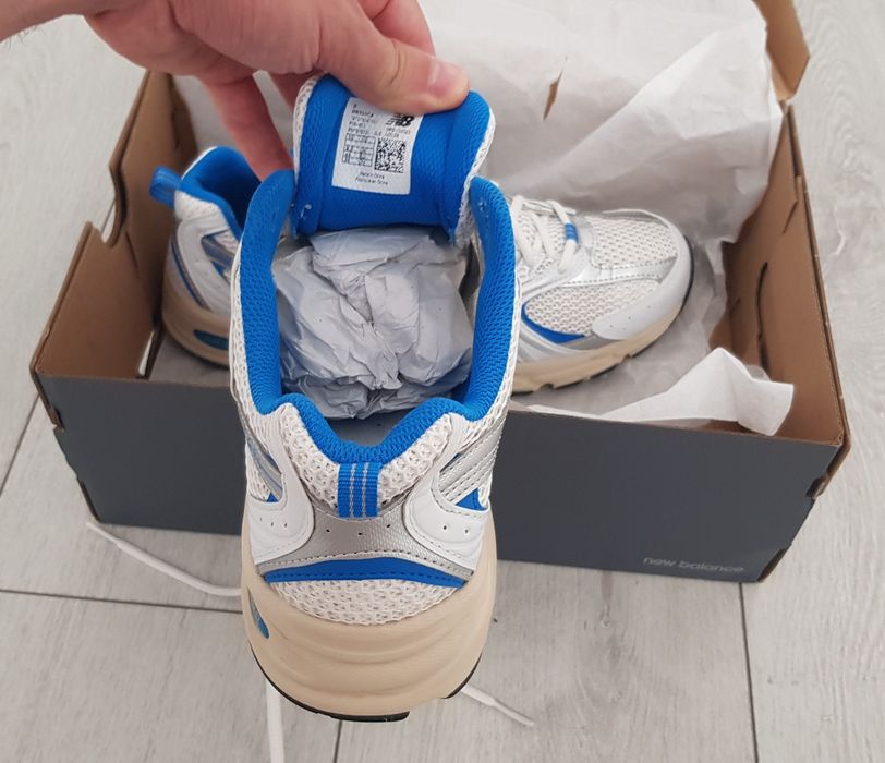 Vand New Balance MR530