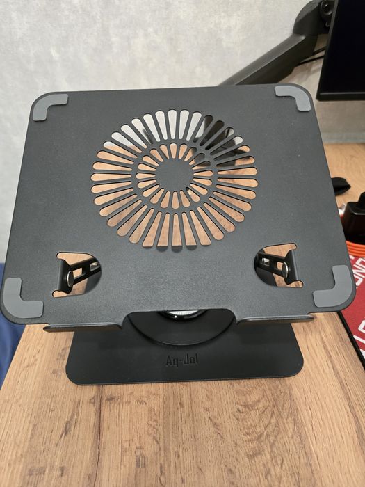 Подставка с охлаждением ноутбука (Б/У))