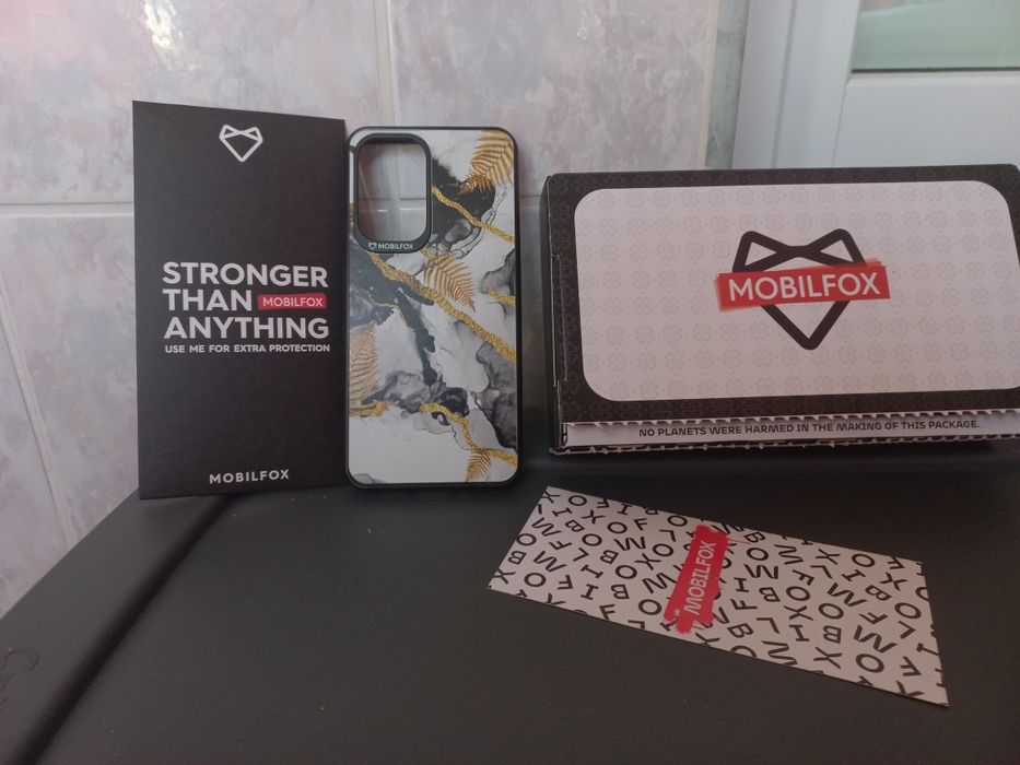 Vând husă mobilfox samsung Galaxy A33 + folie