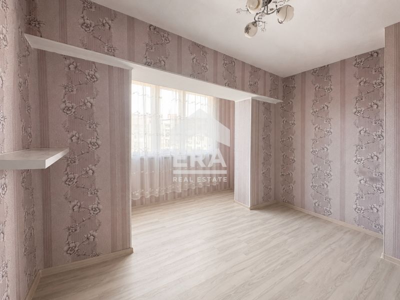 Продава се Тристаен апартамент в Варна, Владислав Варненчик - 61 кв.м за 1886 €/кв.м - Снимка #3