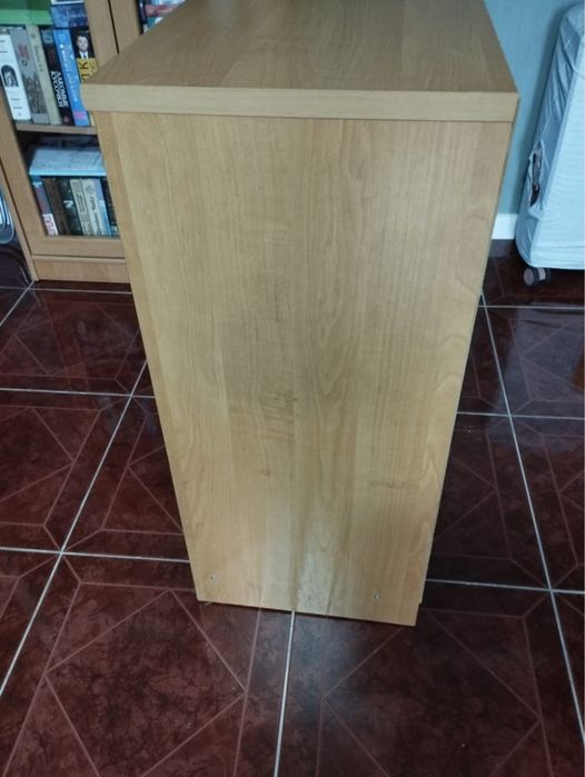 Продам тумбочку Ольха