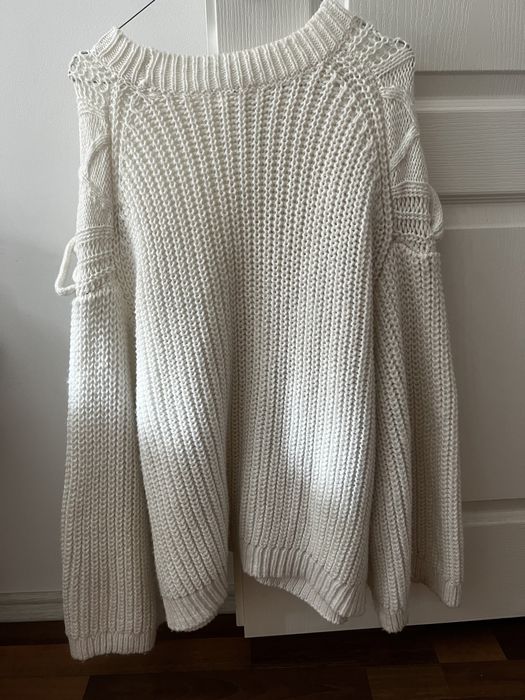 Pulover alb marime S/M