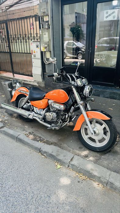 Motocicleta chopper