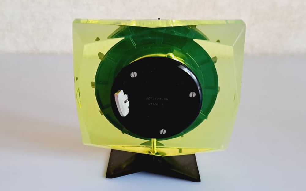 Часы " Маяк" " Молния "