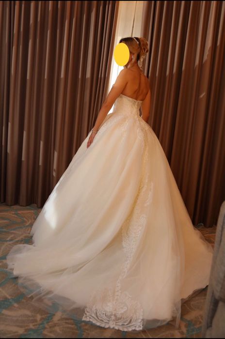 Vand rochie de mireasa