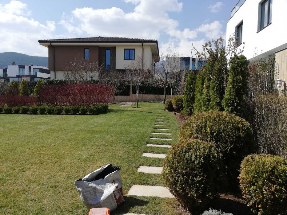 Озеленяване и поливни системи