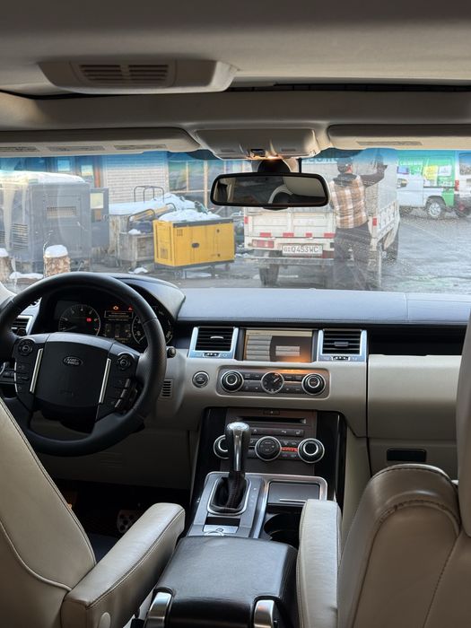 Range Rover 2010 kraska petno bor