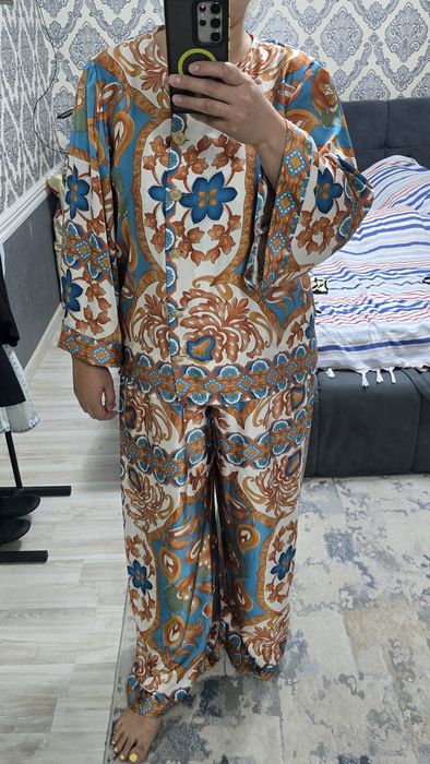 Легкий костюм летний Versace 48-50