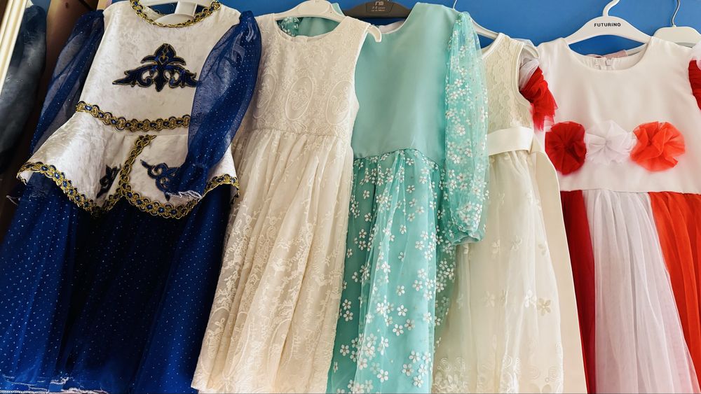 Платья в садик примерно на 4-6 лет в