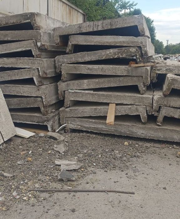 Продаю Балки двухконсульный!