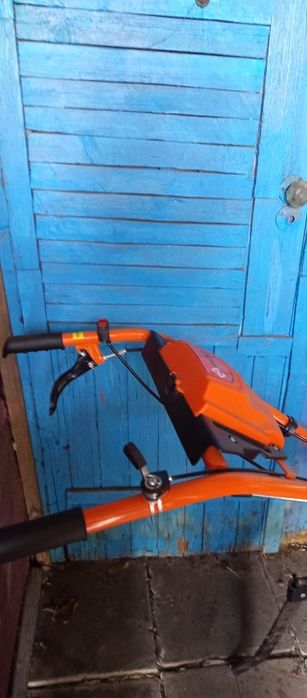 Продам мотоблок новый