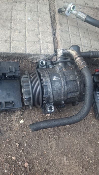 Части от Мерцедес W203