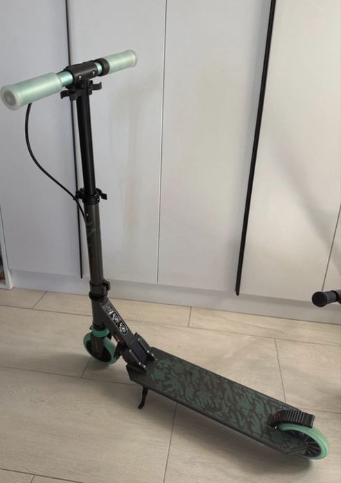 Trotinetă cu suspensii şi frâne pe ghidon Mid 5 gri-verde
