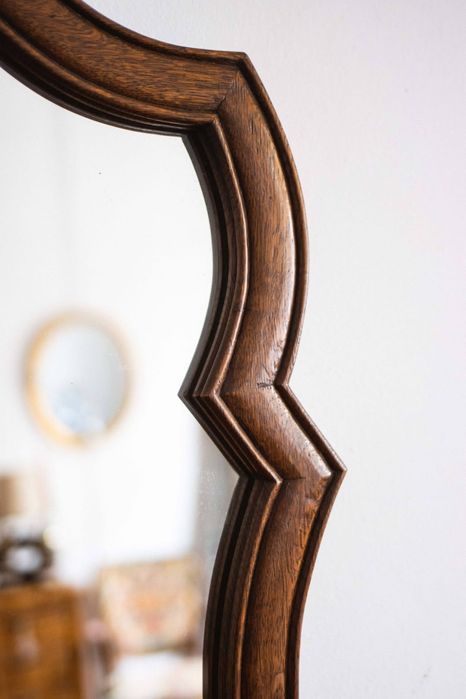 Oglindă cu ramă din stejar