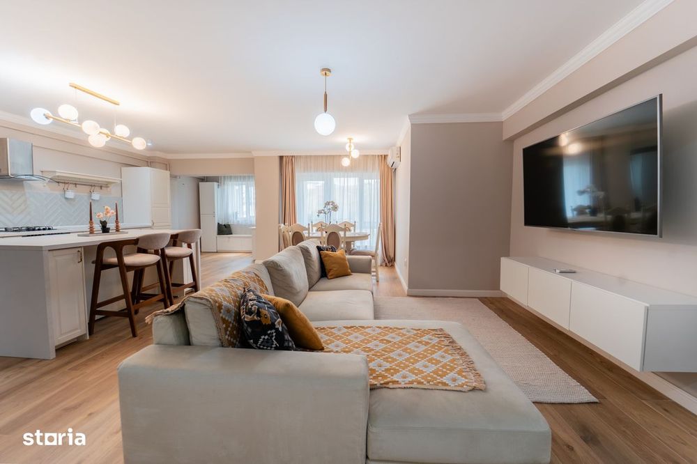 Apartament 4 camere 2locuri parcare, balcoane și lift