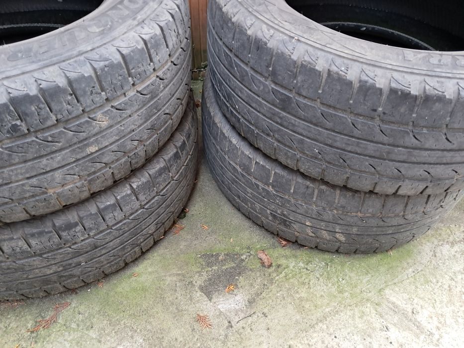 Vind 4 cauciucuri  s.h