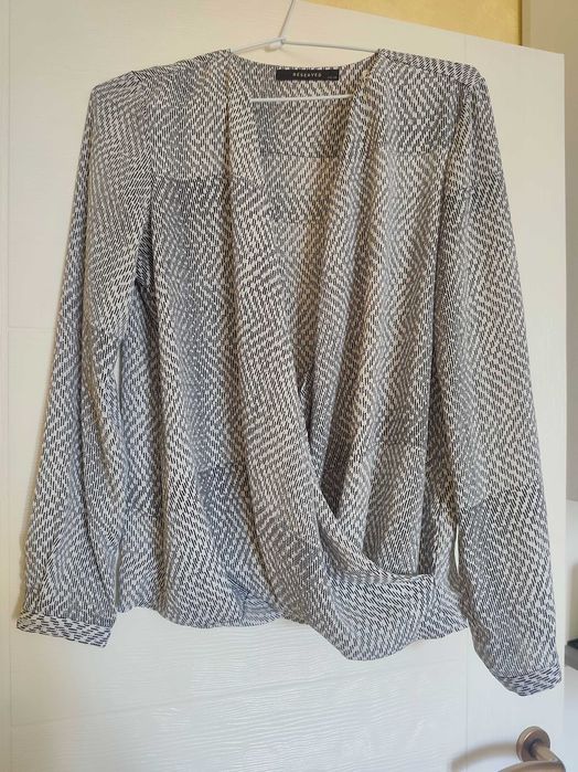 Дамски топове, блузи