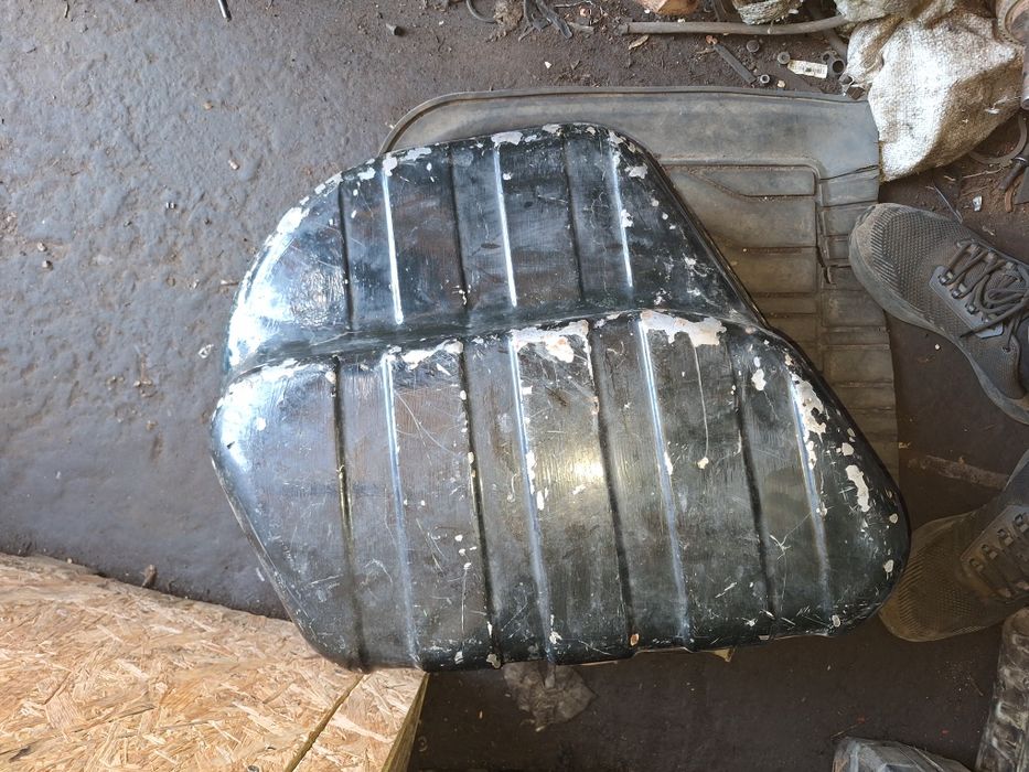 Бензобак на Ваз Жигули