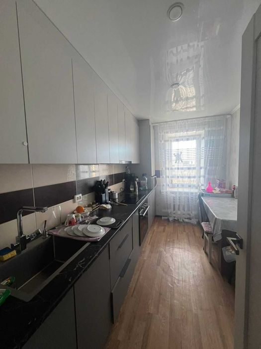 продам 3-х комнатную квартиру