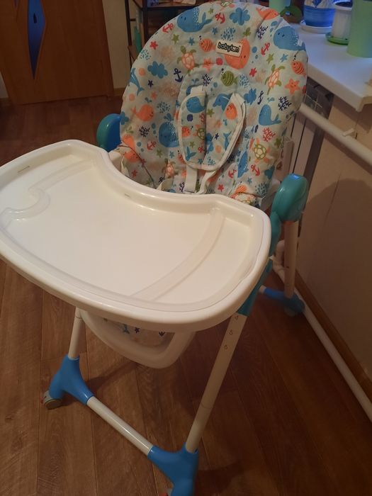 Продам детский стул для кормления.