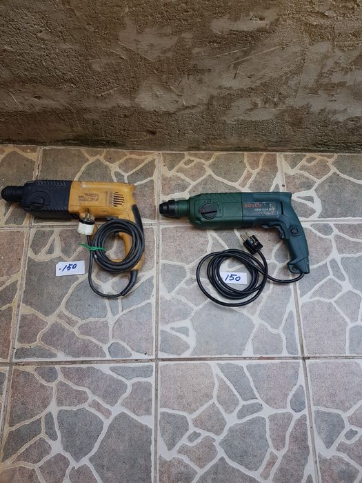 Bosch .cu percutie pe perna de aer.