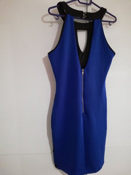 Дамски официални рокли