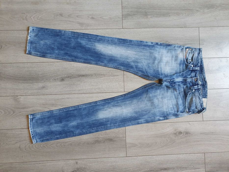 Blugi Diesel "Thavar" Slim-Skinny - Marime W28 L32 (Talie 79 cm)