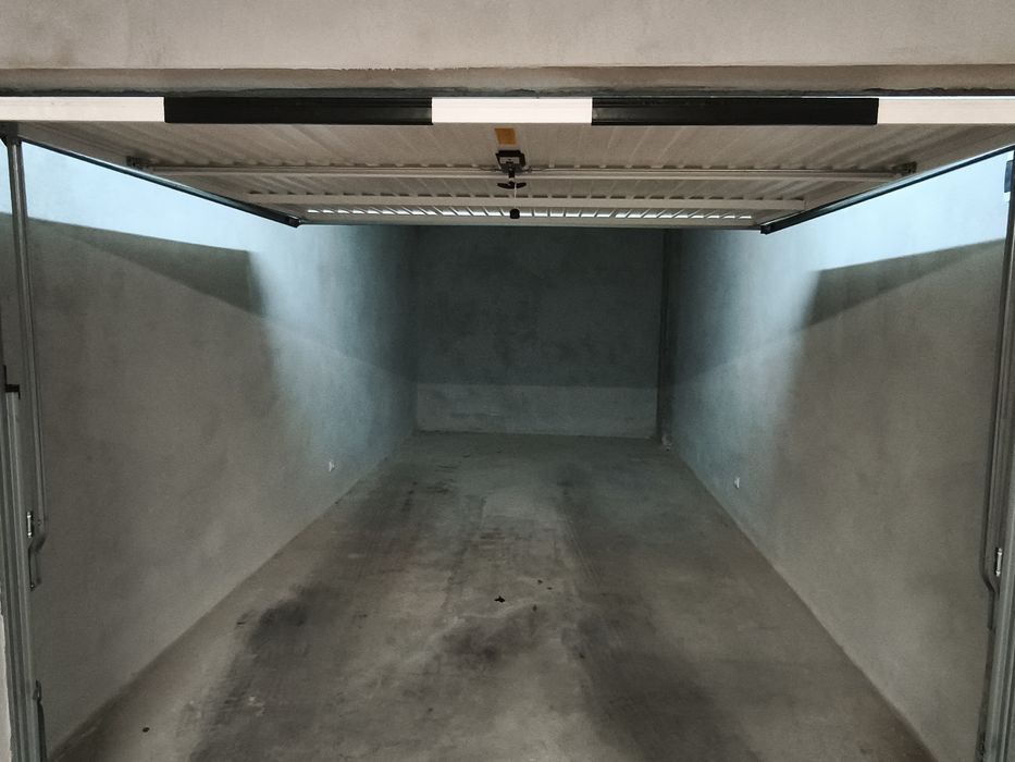 Дава се под наем Гараж / Паркомясто в София, Малинова долина - 23 кв.м за 127.5 € - Снимка #1