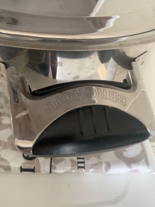 Кастрюля объем 5 л