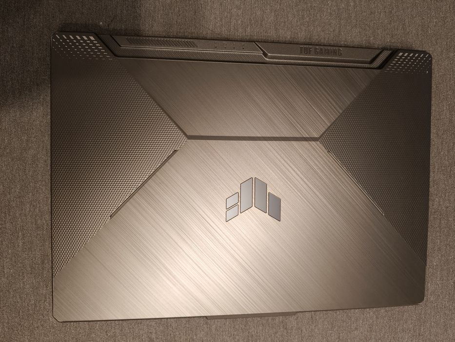 Rezervat: Laptop gaming Asus Tuf F15 FX506HC. I5 gen 11, 16gb rtx 3050, 1tb ssd