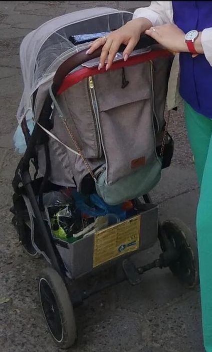 Продам коляску летнюю