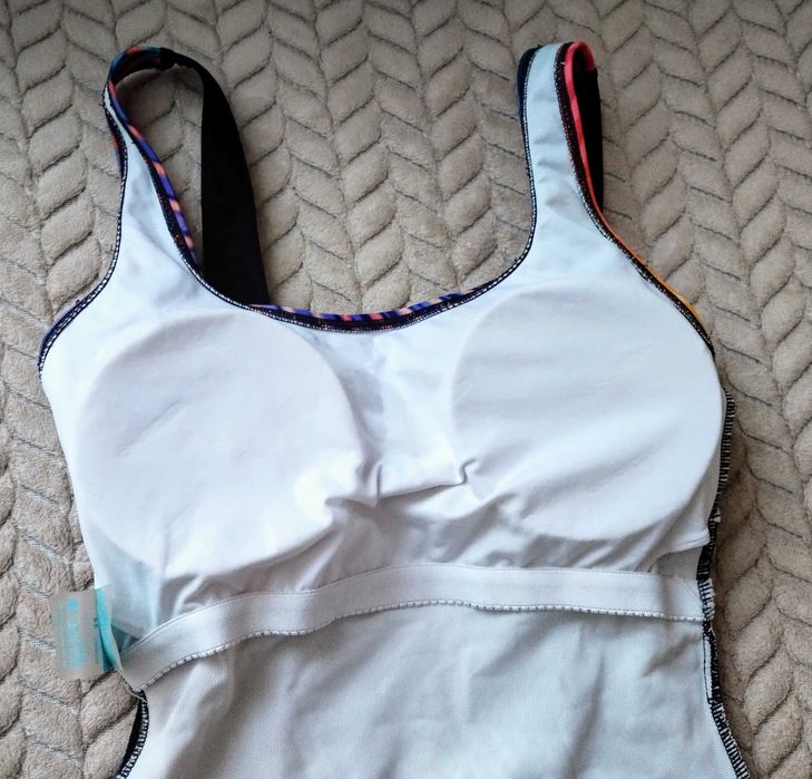 Продам купальник