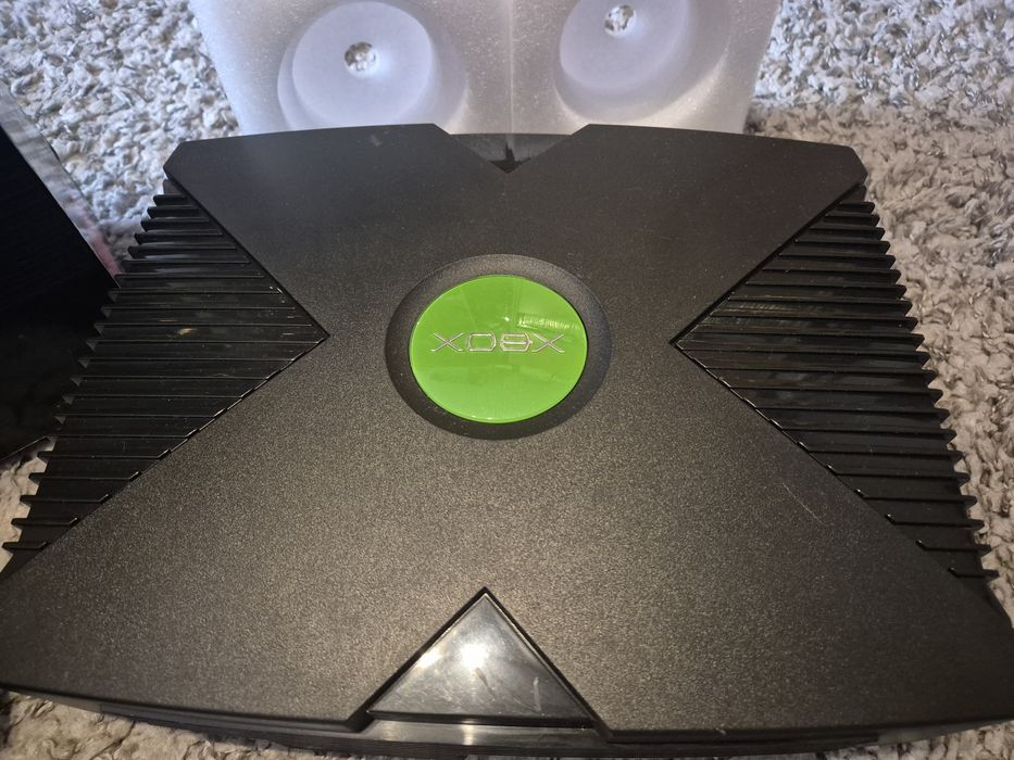 Xbox classic de colectie complet in cutia originală, 1 maneta, 1  joc cadou
