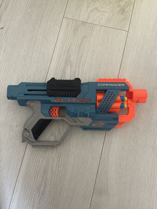 Arma  Nerf, utilizata de cateva ori