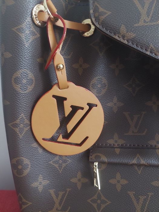 Дамска кожена раница